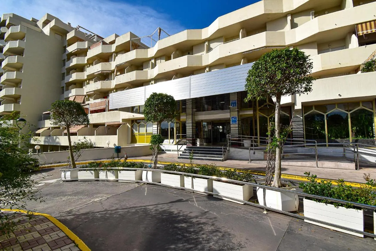 Benal Beach Superb Beach Front 1 Bedroom Apartment, Sleeps 5 Benalmadena Apartment
